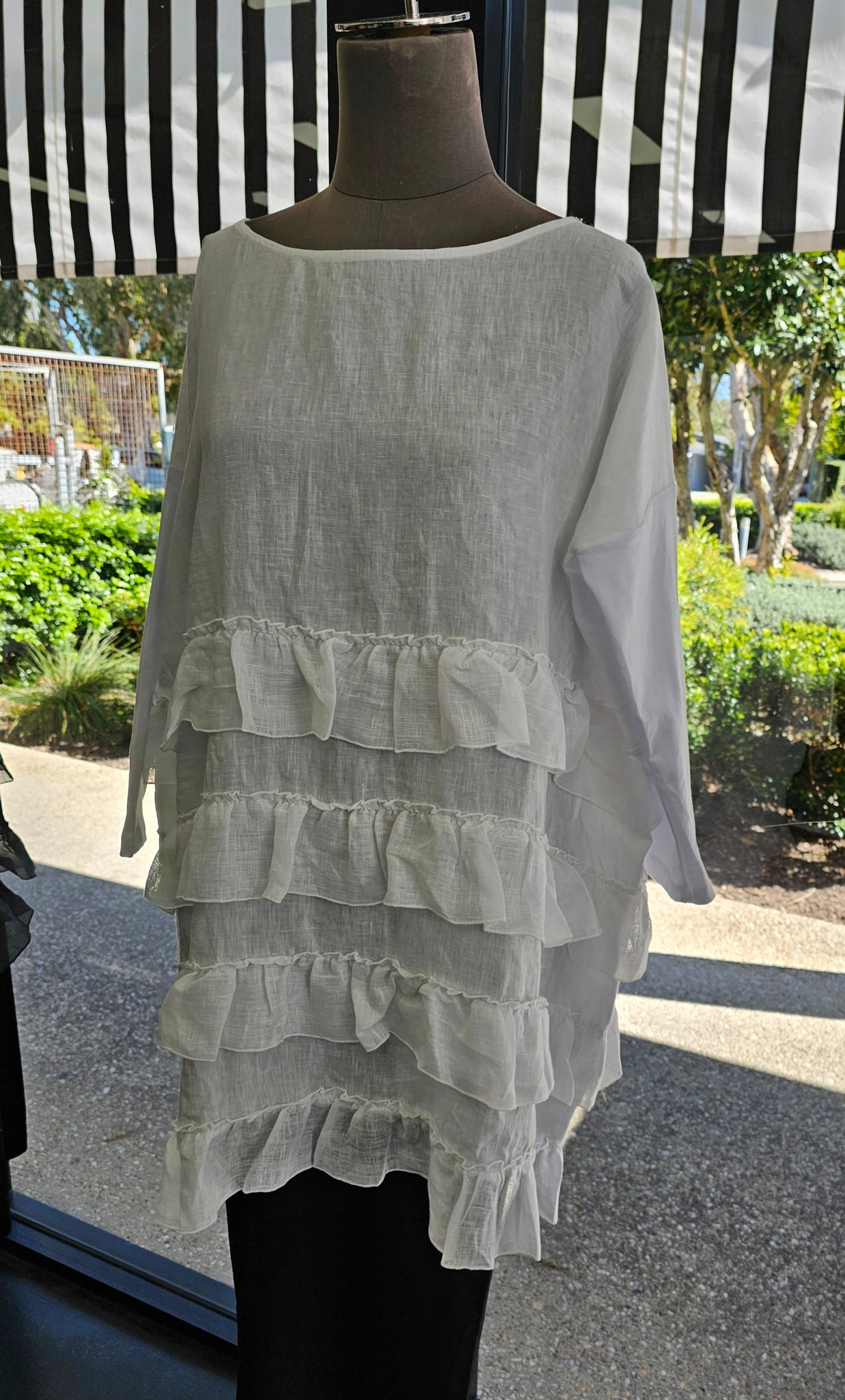 Pippa Linen