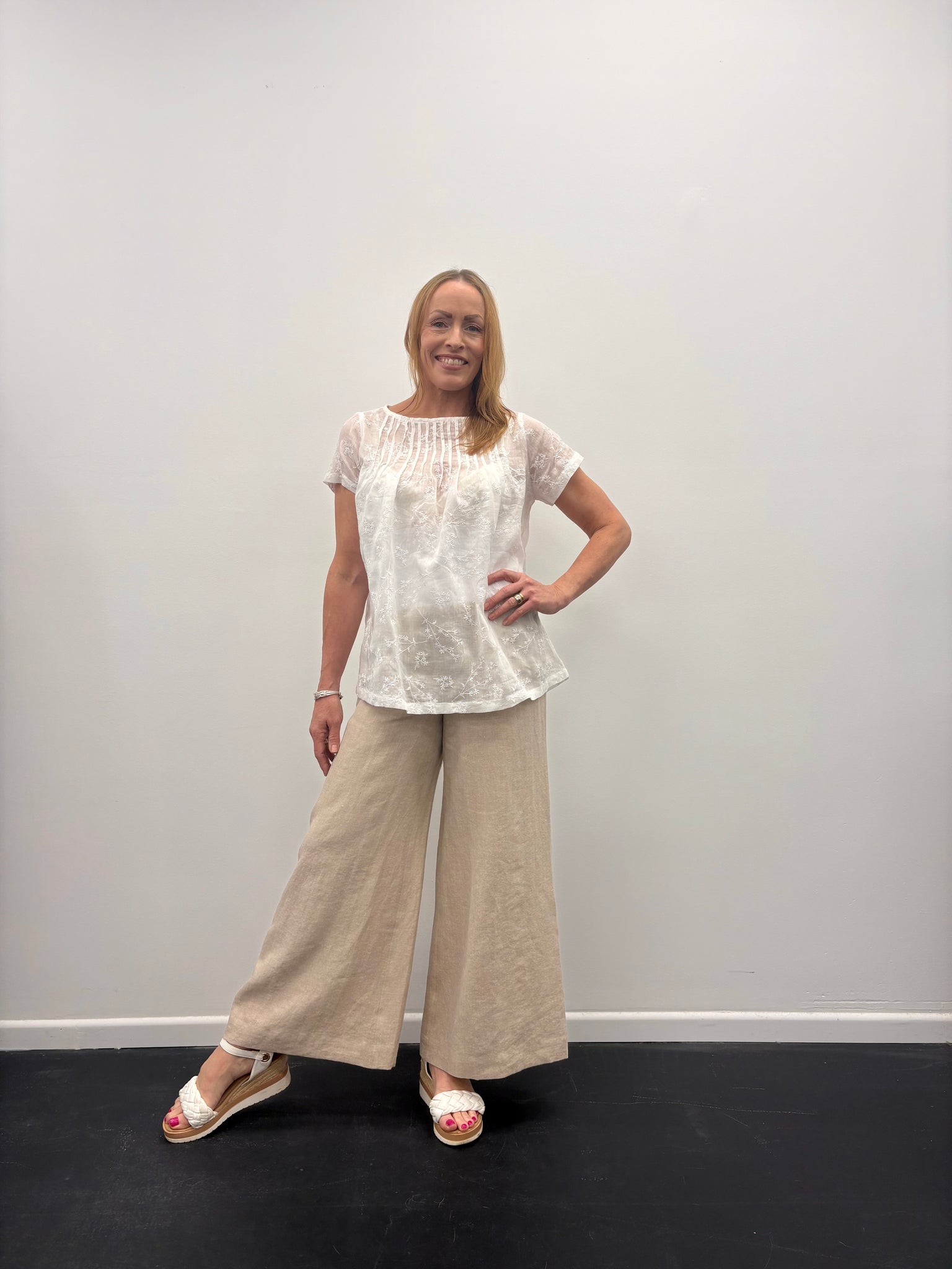 Farah White Emb