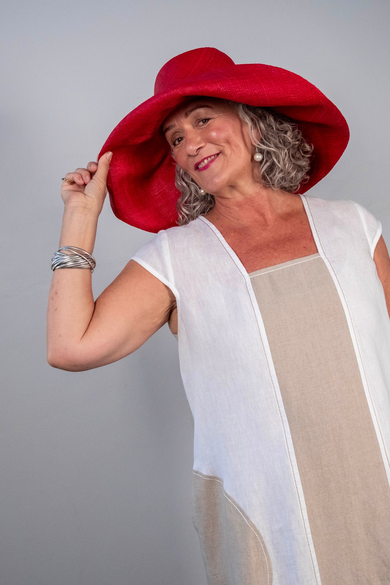 Cilla Natural & White